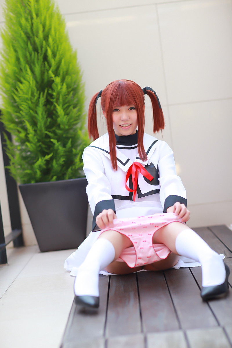 [Cosplay] Hot Maho Shojo Lyrical Nanoha 女优制服